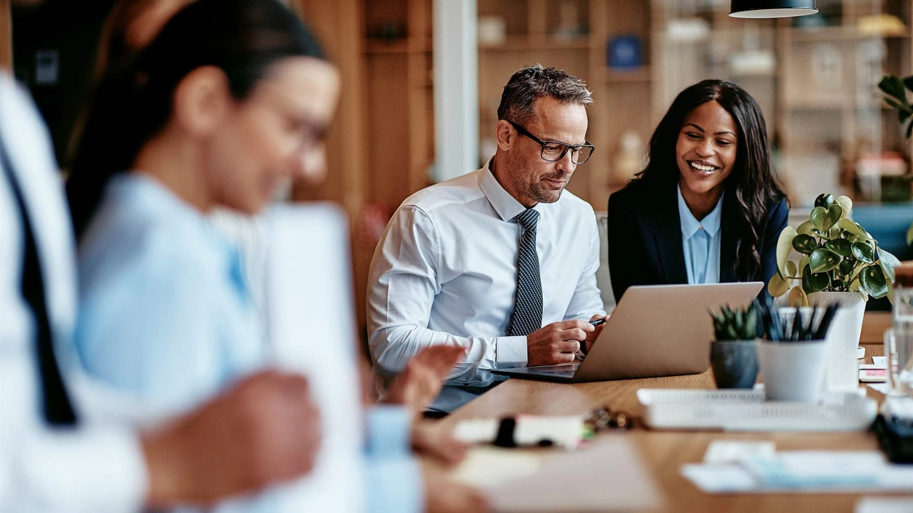 Arbeitsablauf der anpassbaren industriellen Automatisierung