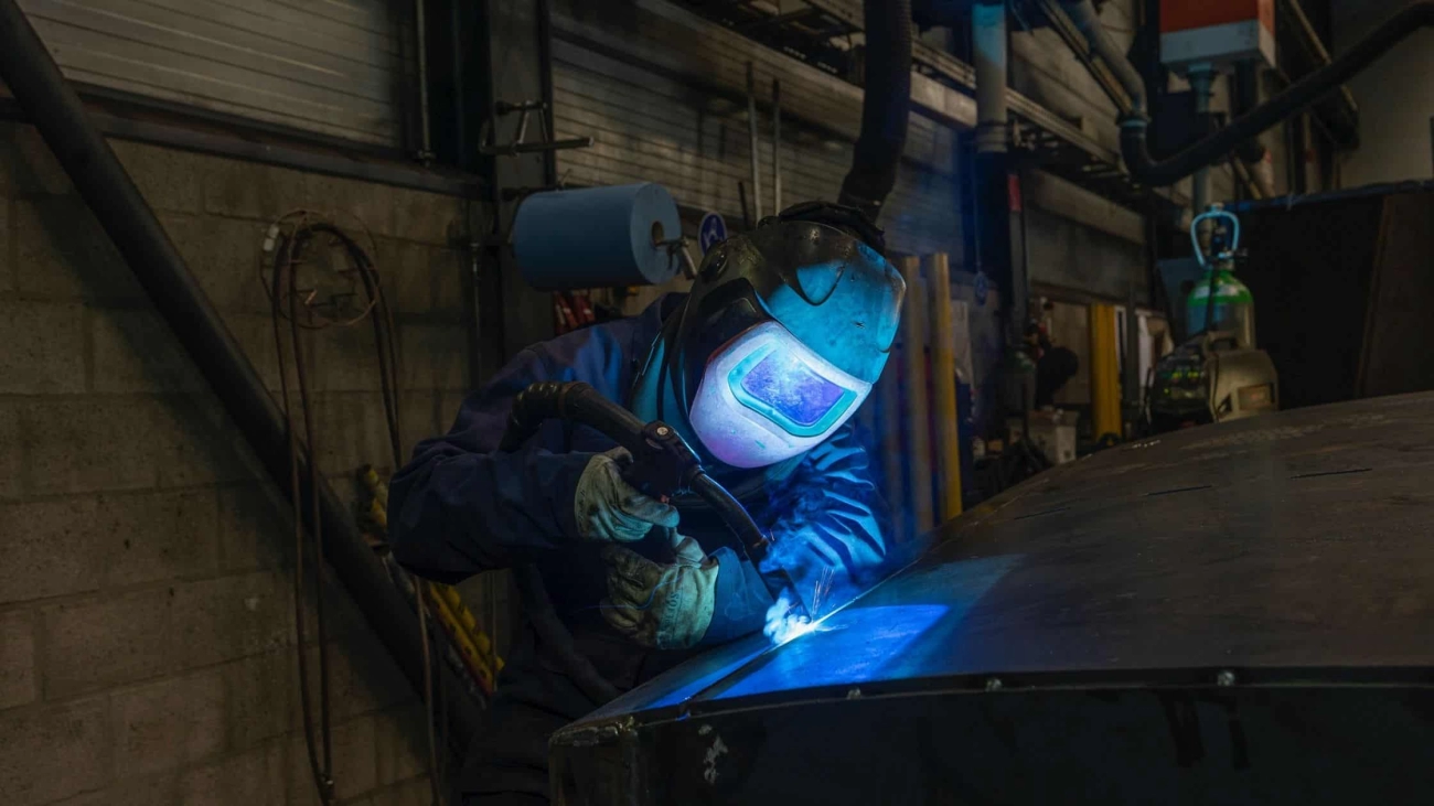 Conceptos básicos de fabricación de metal personalizado Local