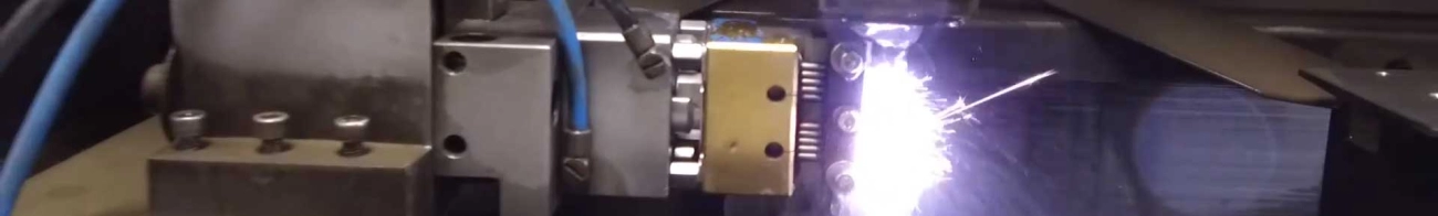 Wire Cutting EDM-Prozess mit Brass-Elektrode