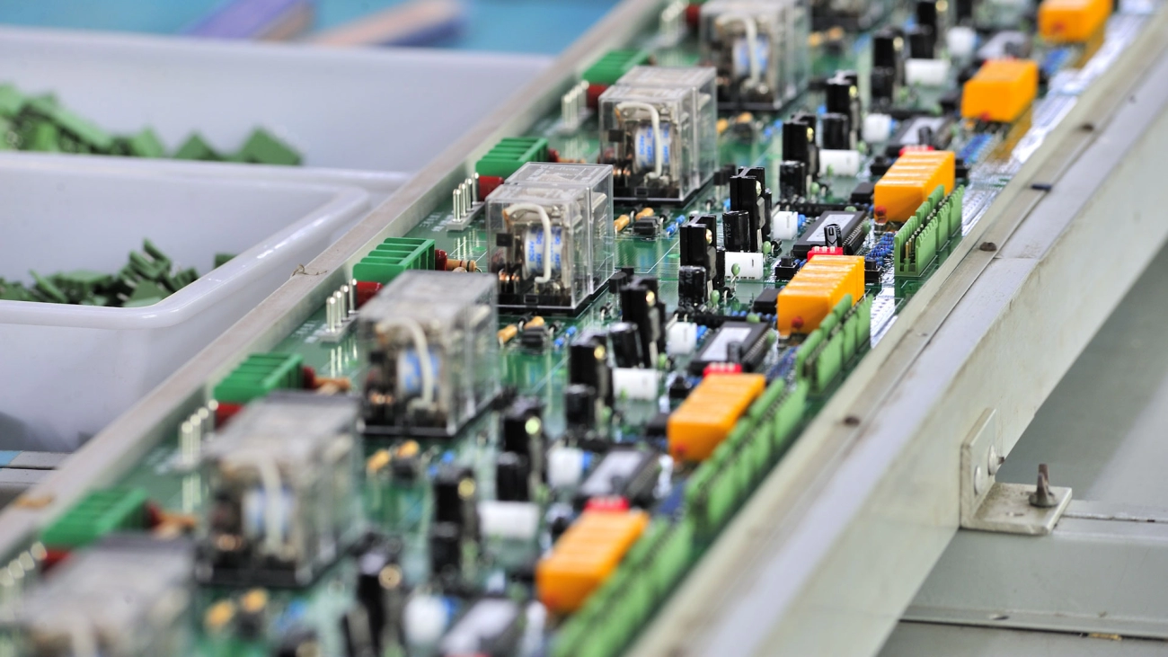 Soluzioni complete di servizi di assemblaggio PCB