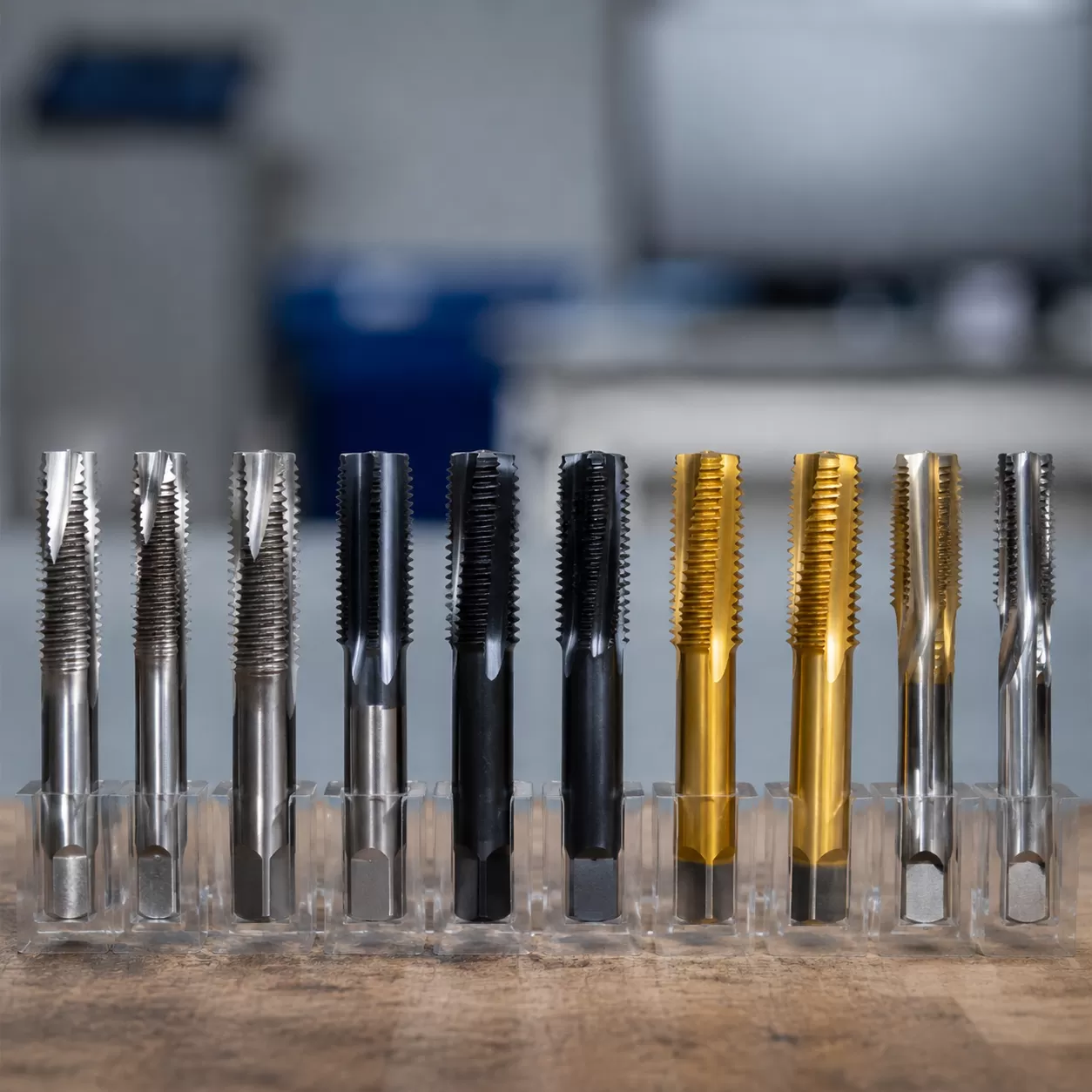 taps for cutting threads by workpiece material